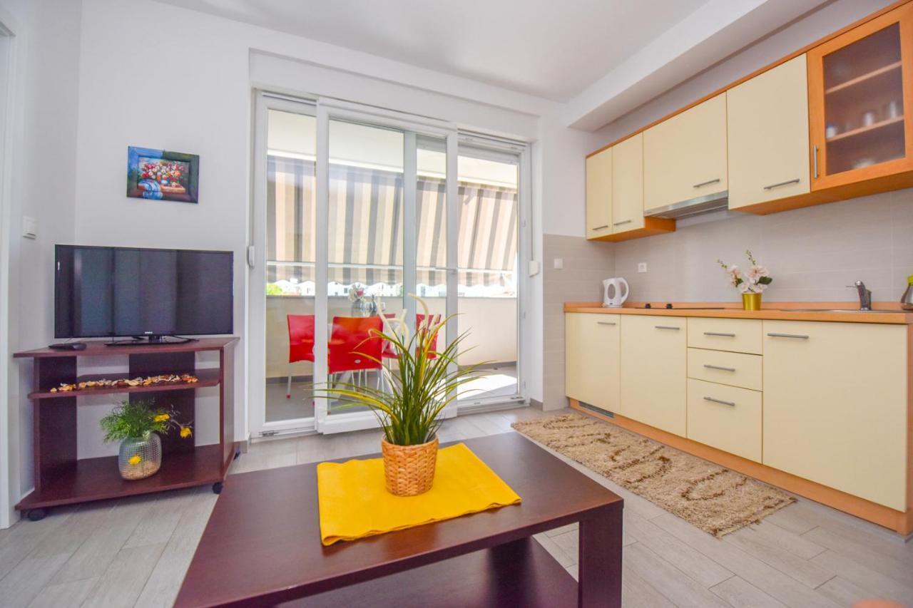 Apartments Yoko โนวาลยา ภายนอก รูปภาพ